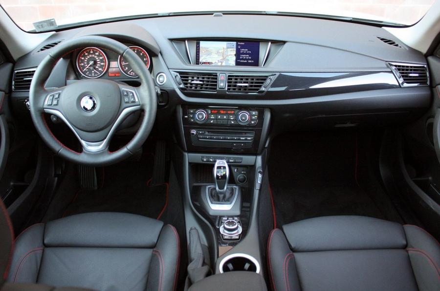  BMW X1 2013 года  (фото 156 из 177)